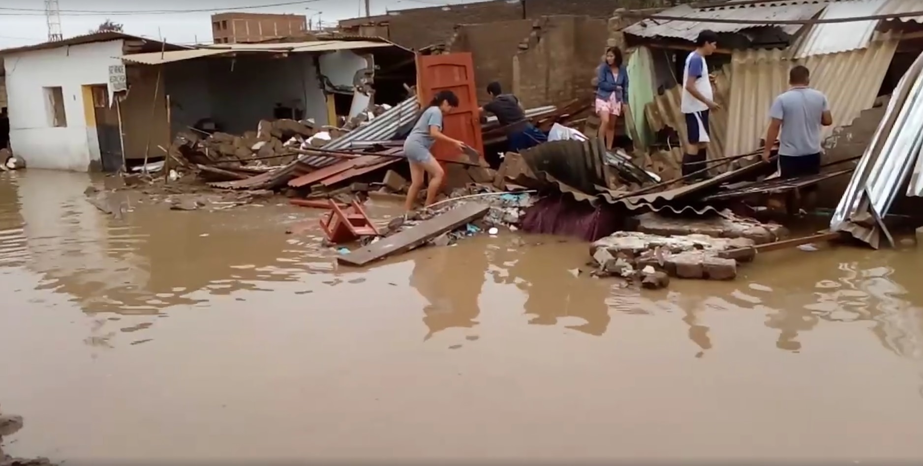 El Instituto Nacional de Defensa Civil reportó más de 11 mil casas afectadas por las lluvias